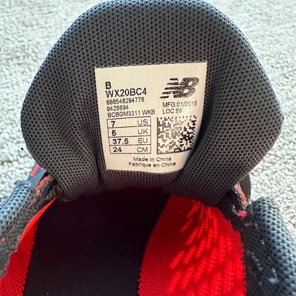 New Balance WX20BC4 Womens Athletic Shoes Size 7 Gray Red - Picture 8 of 8